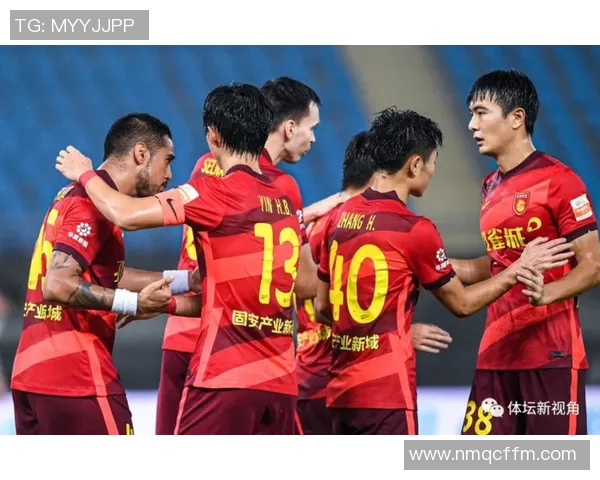 南京足球队强势领跑最新足球力量排行榜前十名分析与展望 南京足球队强势领跑最新足球力量排行榜前十名分析与展望